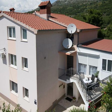 Katarina Apartmani Подстрана Экстерьер фото