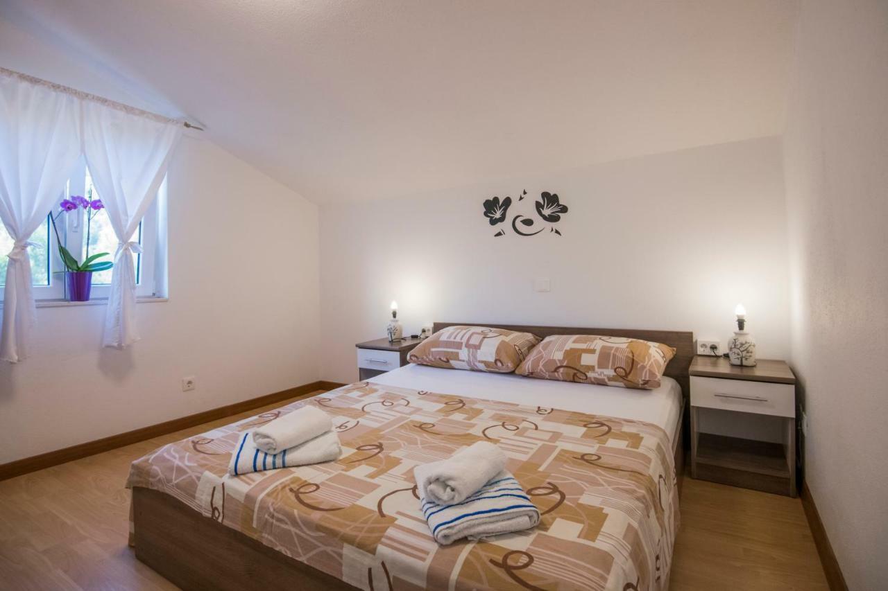 Katarina Apartmani Подстрана Экстерьер фото